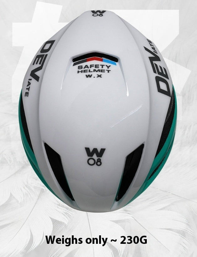 Bicycle Helmet Simple Integrated Molding Design